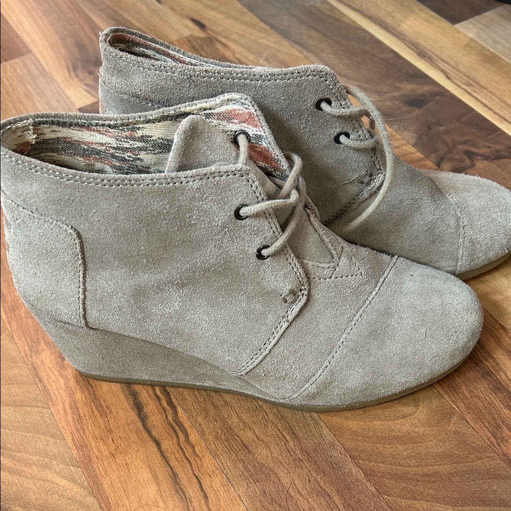 Toms Taupe Suede Wedge Ankle Boots